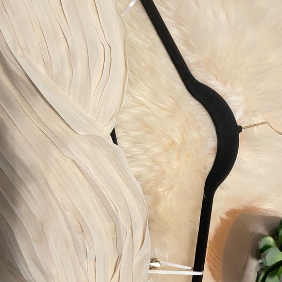 NWT Staples Sweetheart Ruffles Cocktail Mini Dress Small - Picture 4 of 6